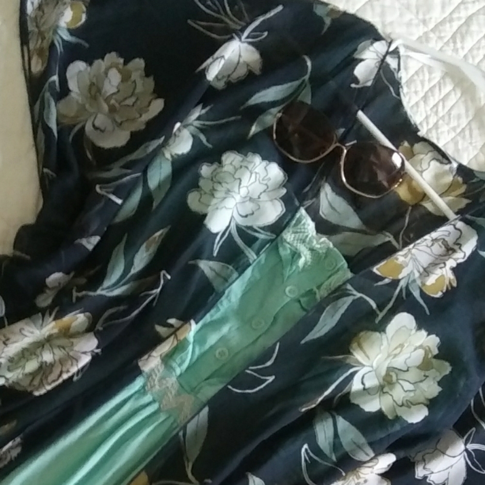 Caley Open Floral Kimono